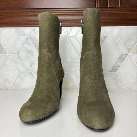 8B Green Suede Leather Block Heel Zip Zipper Almond Toe Ankle Boot Bootie Vida - Picture 2 of 14